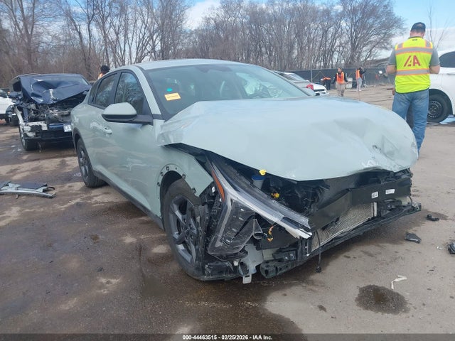 2025 KIA K4 3KPFT4DEXSE045309