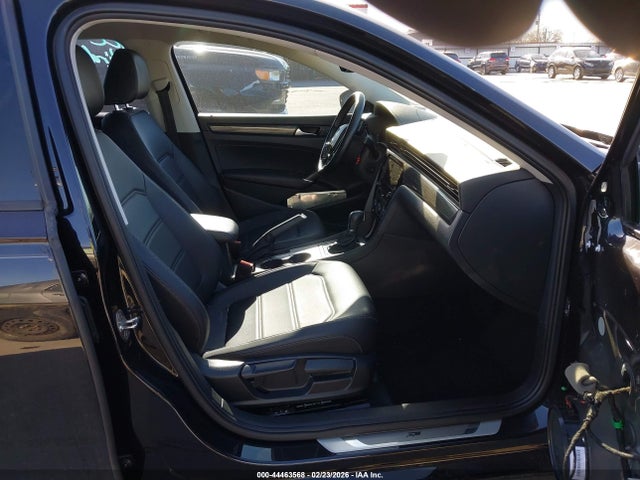 44463568 :رقم المزاد ، 1VWMA7A37LC022299 vin ، 2020 Volkswagen Passat 2.0t R-line مزاد بيع