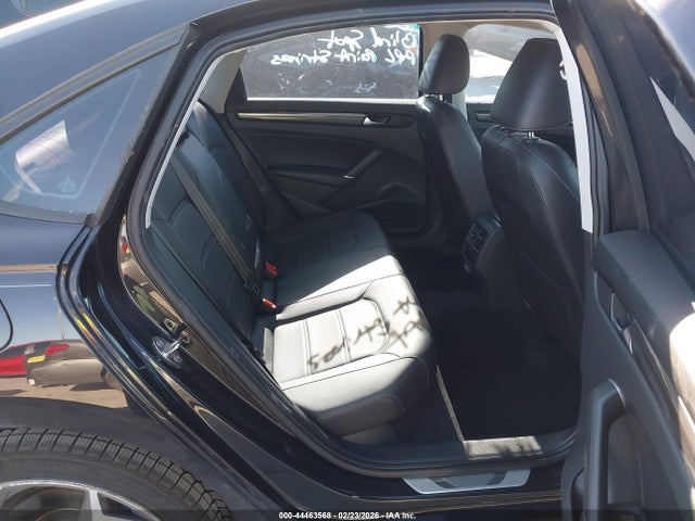 44463568 :رقم المزاد ، 1VWMA7A37LC022299 vin ، 2020 Volkswagen Passat 2.0t R-line مزاد بيع