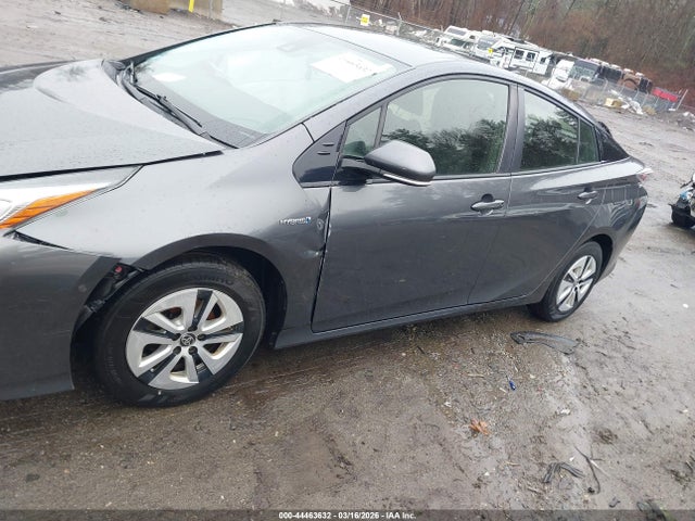 Продажа на аукционе авто 2017 Toyota Prius Two, vin: JTDKBRFU7H3046422, номер лота: 44463632