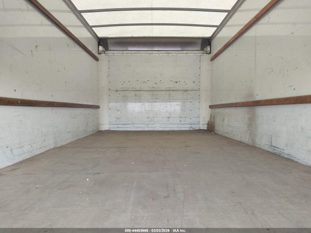 44463666 :رقم المزاد ، 7GZ37TCG0JN901296 vin ، 2018 Gmc Savana Cutaway Work Van مزاد بيع