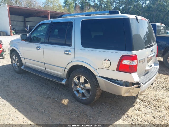 2010 FORD EXPEDITION 1FMJU1K50AEB47829 Photo 2