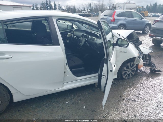 JTDL9MFUXM3023245 Toyota Prius Le Awd-e