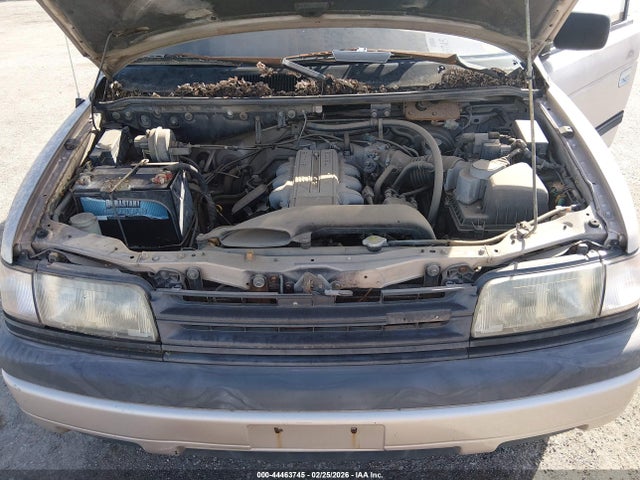44463745 :رقم المزاد ، JM3LV5221N0418852 vin ، 1992 Mazda Mpv Wagon مزاد بيع