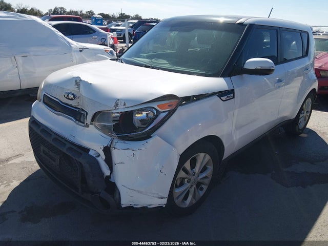 KIA SOUL + 2014 KNDJP3A51E7035656 Image 2