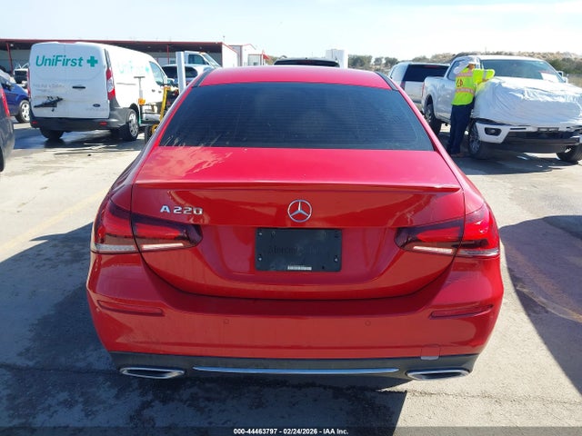 44463797 :رقم المزاد ، WDD3G4FBXKW027415 vin ، 2019 Mercedes-benz A 220 4matic مزاد بيع