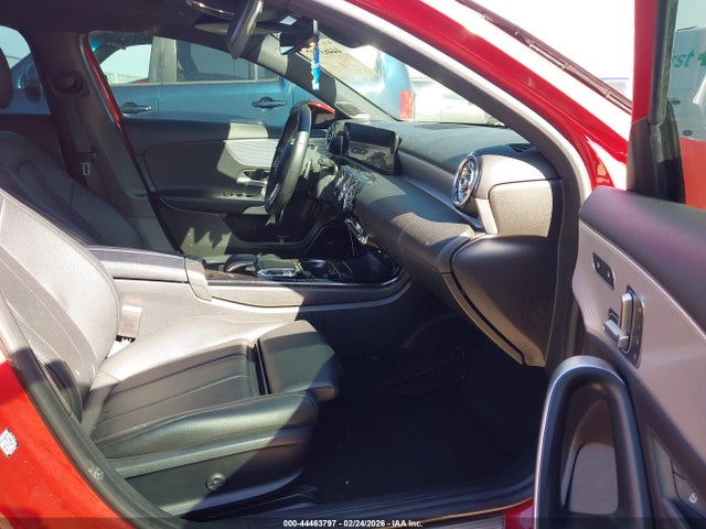 44463797 :رقم المزاد ، WDD3G4FBXKW027415 vin ، 2019 Mercedes-benz A 220 4matic مزاد بيع