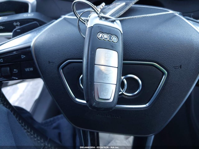 2019 AUDI A7 WAUV2AF24KN125651 Photo 10