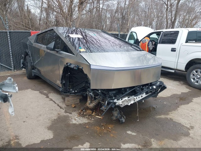 2025 TESLA CYBERTRUCK 7G2CEHED6SA070884