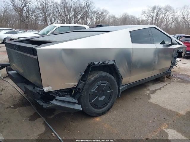 2025 TESLA CYBERTRUCK 7G2CEHED6SA070884 Photo 3