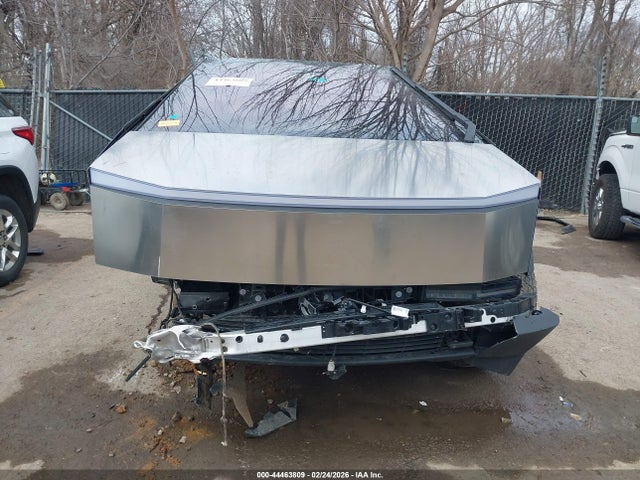 2025 TESLA CYBERTRUCK 7G2CEHED6SA070884 Photo 5