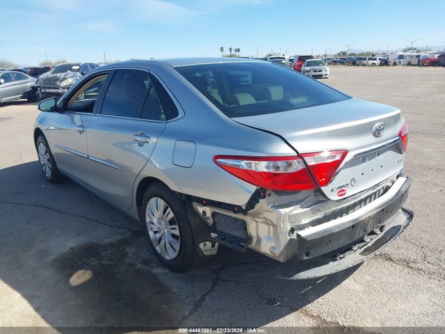 Toyota CAMRY LE 2016 4T4BF1FK8GR578664 Image 3
