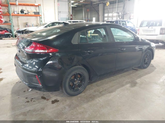 KMHC65LC9HU055416 Hyundai Ioniq Hybrid Blue
