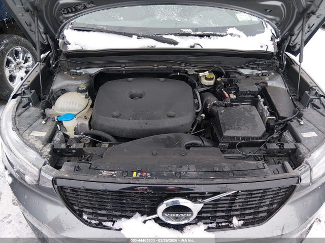 2019 VOLVO XC40 YV4162XZ9K2003874 Photo 9
