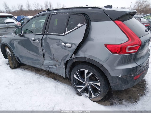 2019 VOLVO XC40 YV4162XZ9K2003874 Photo 2