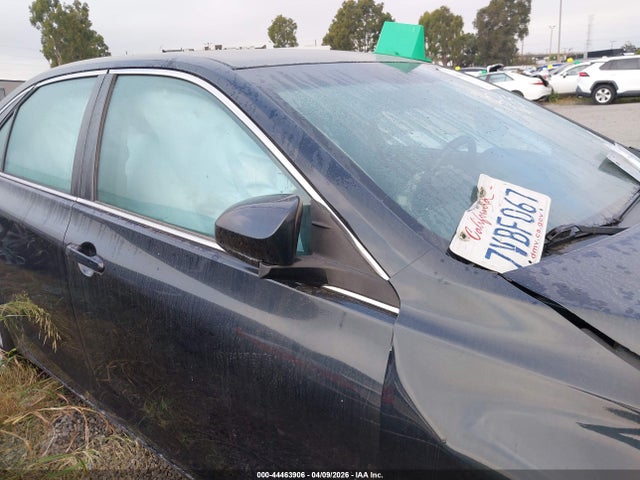 4T1BF1FK0HU279200 Toyota CAMRY SE