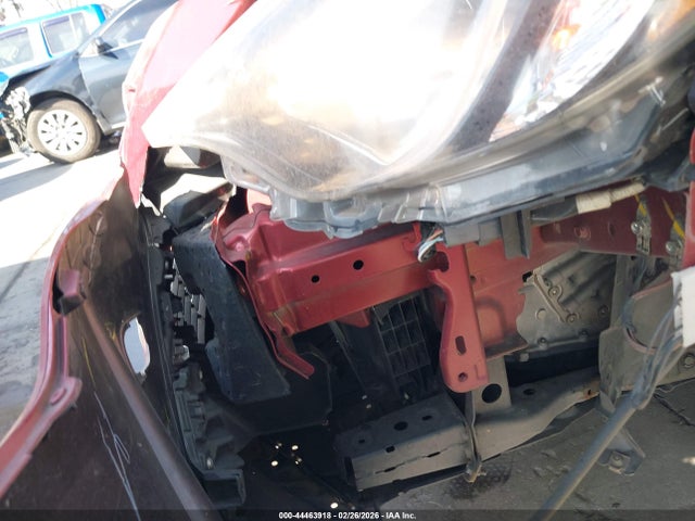 3MYDLBYV9JY317708 Toyota YARIS IA