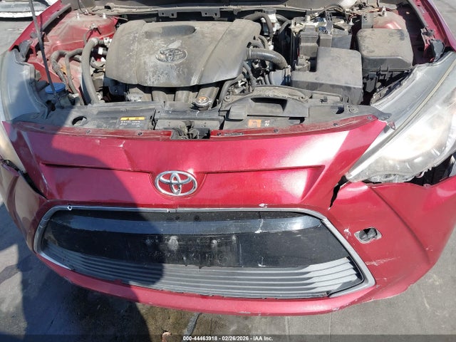 3MYDLBYV9JY317708 Toyota YARIS IA