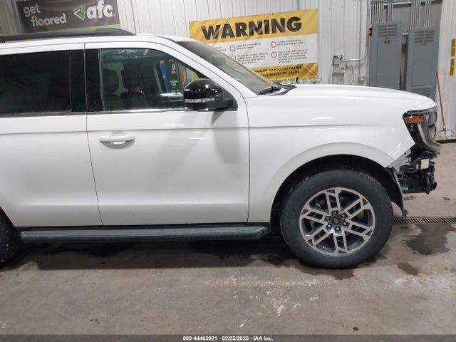 1FMJU1J85SEA28381 Ford Expedition Active