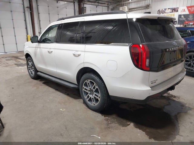 1FMJU1J85SEA28381 Ford Expedition Active
