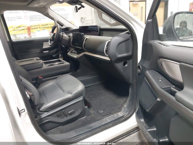 1FMJU1J85SEA28381 Ford Expedition Active