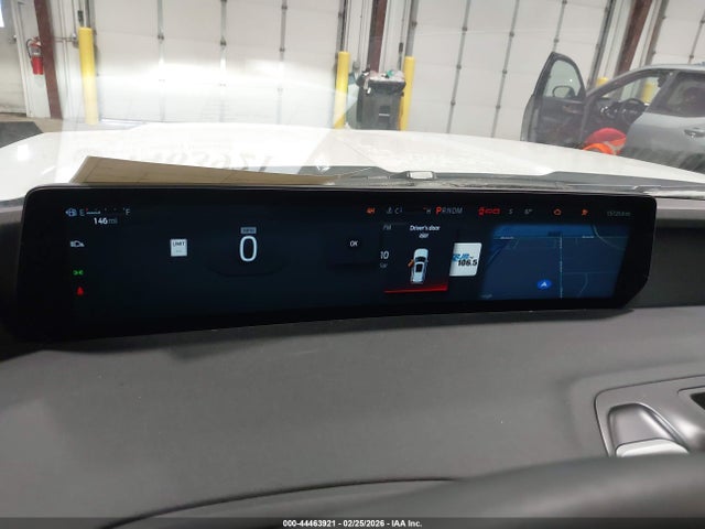 1FMJU1J85SEA28381 Ford Expedition Active