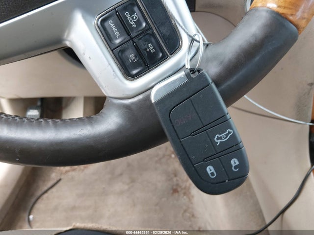 2013 CHRYSLER 300C 2C3CCAET7DH650642 Photo 10