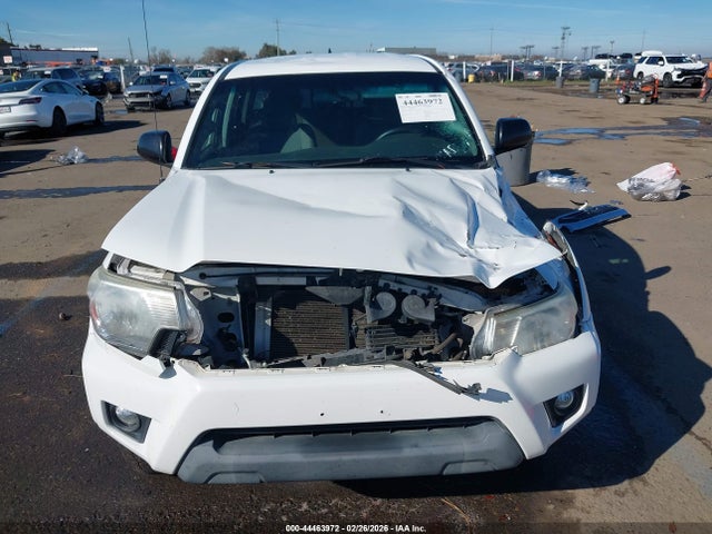Toyota Tacoma Base V6 2015 3TMLU4EN4FM197760 Image 12