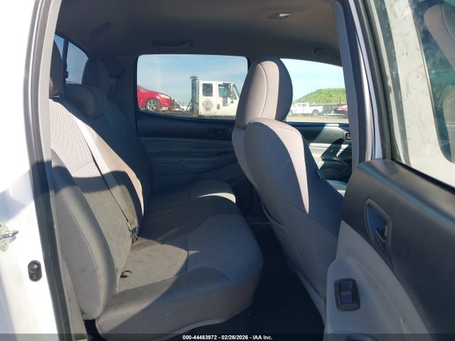Toyota Tacoma Base V6 2015 3TMLU4EN4FM197760 Image 8