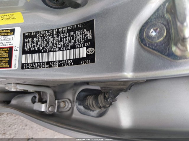 4T1BF1FK0HU339525 Toyota CAMRY SE