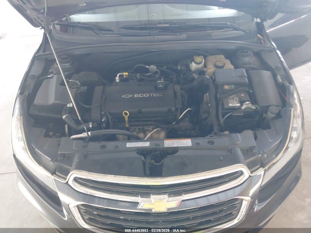 1G1PA5SG8F7105803 Chevrolet Cruze Ls Auto