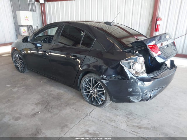 1G1PA5SG8F7105803 Chevrolet Cruze Ls Auto