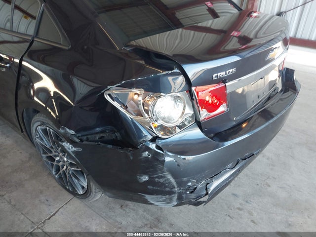 1G1PA5SG8F7105803 Chevrolet Cruze Ls Auto