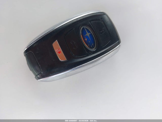 44464007 :رقم المزاد ، JF2GTAECXNH224238 vin ، 2022 Subaru Crosstrek Premium مزاد بيع