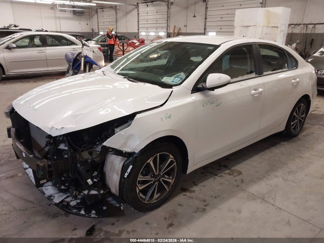 44464010 :رقم المزاد ، 3KPF24AD4PE676675 vin ، 2023 Kia Forte Lxs مزاد بيع