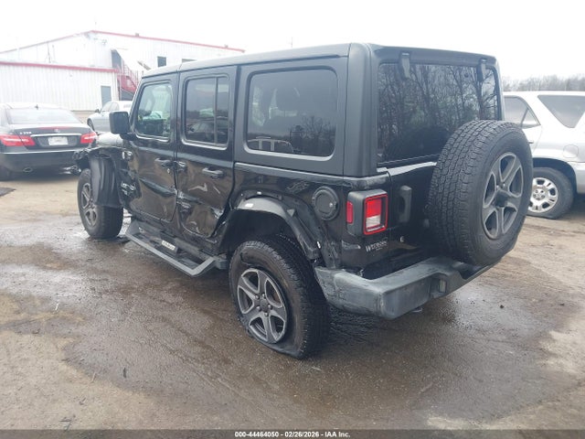 2019 JEEP WRANGLER UNLIMITED 1C4HJXDG6KW502141 Photo 2