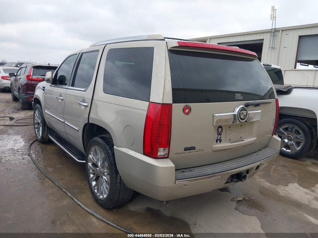 44464058 :رقم المزاد ، 1GYFK63817R188780 vin ، 2007 Cadillac Escalade Standard مزاد بيع