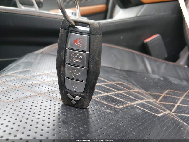 2022 MITSUBISHI OUTLANDER JA4J4VA87NZ083711 Photo 10