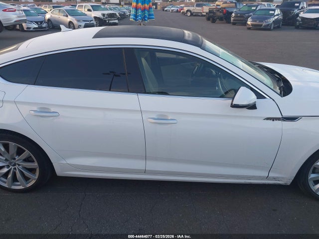 44464077 :رقم المزاد ، WAUANCF56JA039677 vin ، 2018 Audi A5 2.0t Premium مزاد بيع