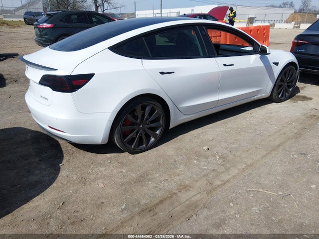 2018 Tesla Model 3 Long Range/performance მანქანა იყიდება აუქციონზე, vin: 5YJ3E1EB4JF084387, აუქციონის ნომერი: 44464082