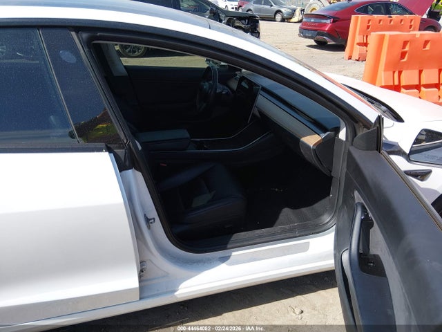 2018 Tesla Model 3 Long Range/performance მანქანა იყიდება აუქციონზე, vin: 5YJ3E1EB4JF084387, აუქციონის ნომერი: 44464082