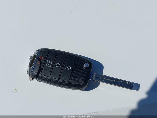 KNDJN2A27F7153766 KIA Soul