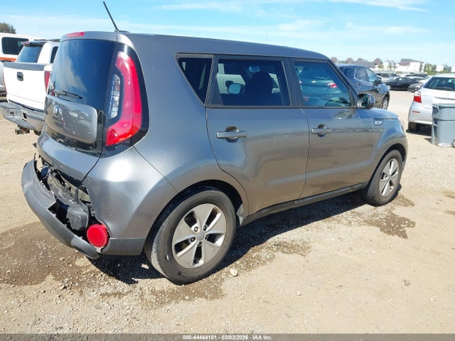 KNDJN2A27F7153766 KIA Soul