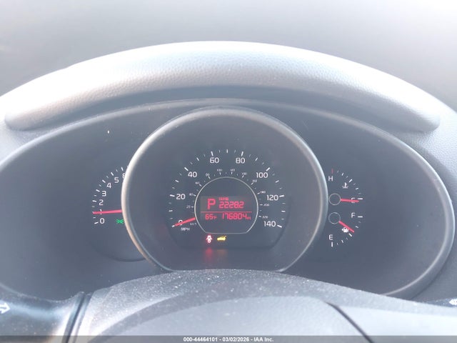 KNDJN2A27F7153766 KIA Soul