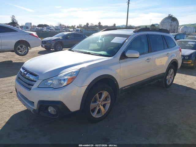 Subaru Outback 2.5i Limited 2014 4S4BRCNC2E3226917 Image 2