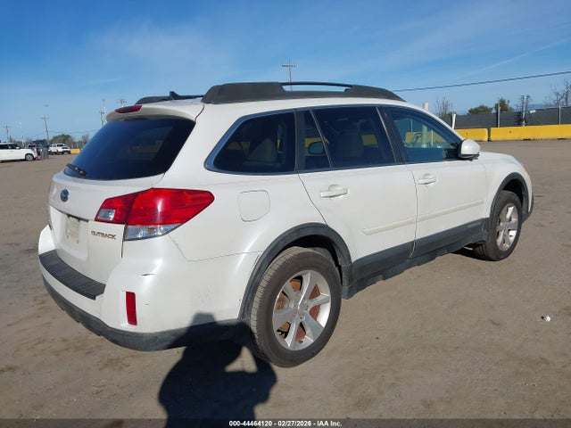 Subaru Outback 2.5i Limited 2014 4S4BRCNC2E3226917 Image 4