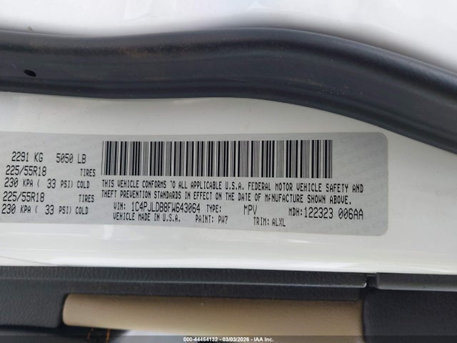 44464132 :رقم المزاد ، 1C4PJLDB8FW643064 vin ، 2015 Jeep Cherokee Limited مزاد بيع