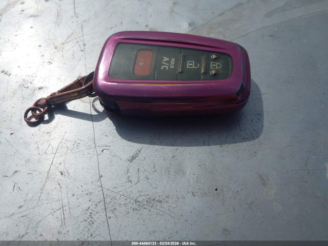 2020 TOYOTA PRIUS PRIME JTDKARFP5L3145777 Photo 10