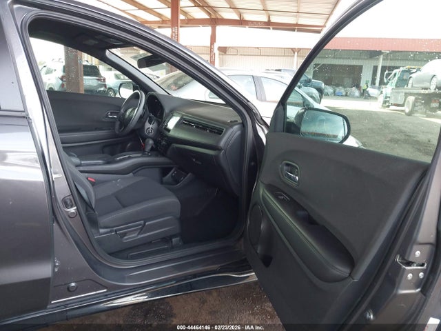 3CZRU5H17NM704555 Honda Hr-v 2wd Sport