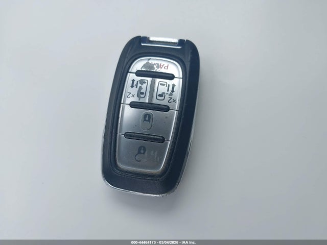 2C4RC1H78JR332958 Chrysler Pacifica Hybrid Touring Plus